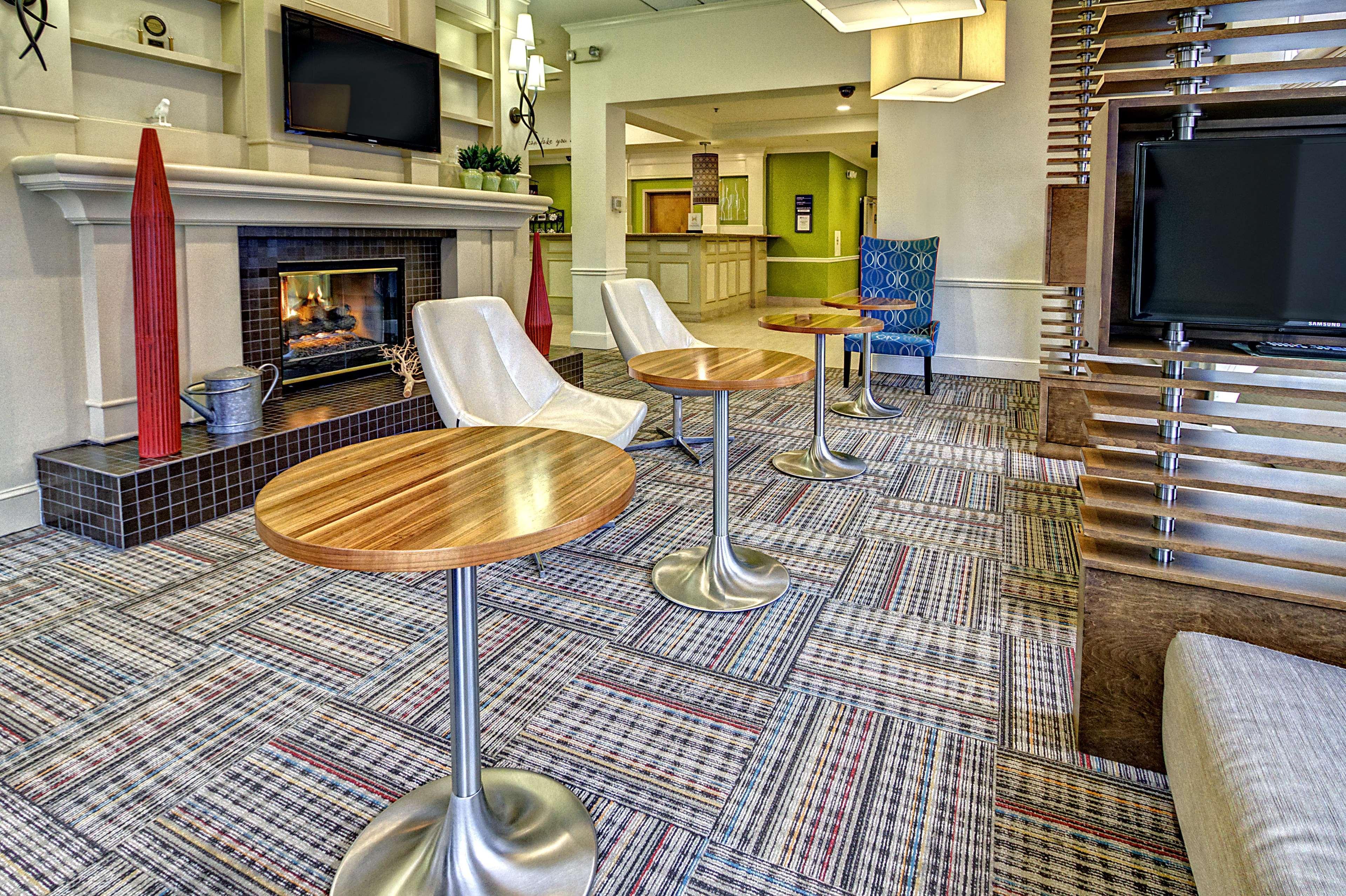 Hilton Garden Inn Nashville Airport מראה חיצוני תמונה