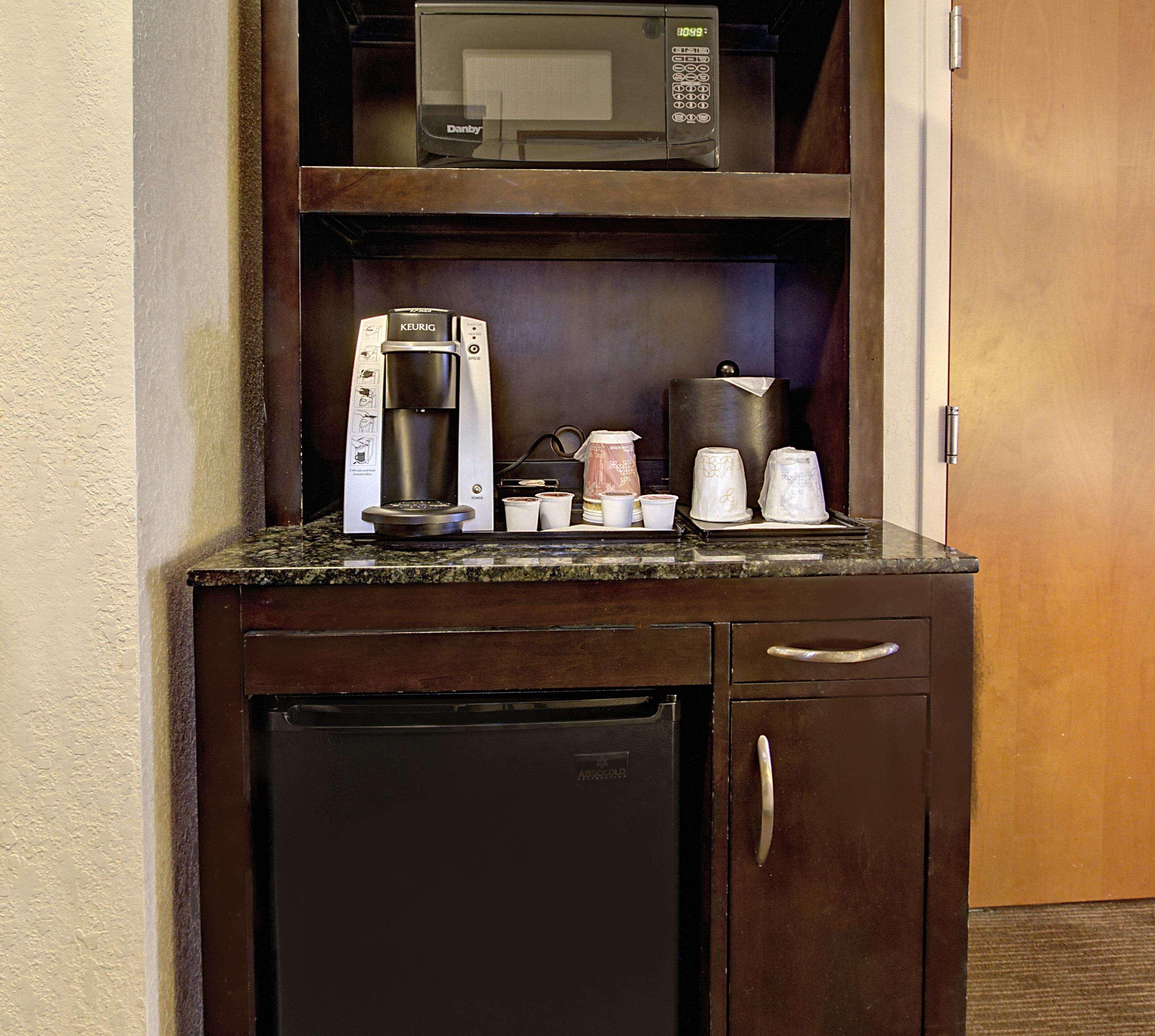 Hilton Garden Inn Nashville Airport מראה חיצוני תמונה