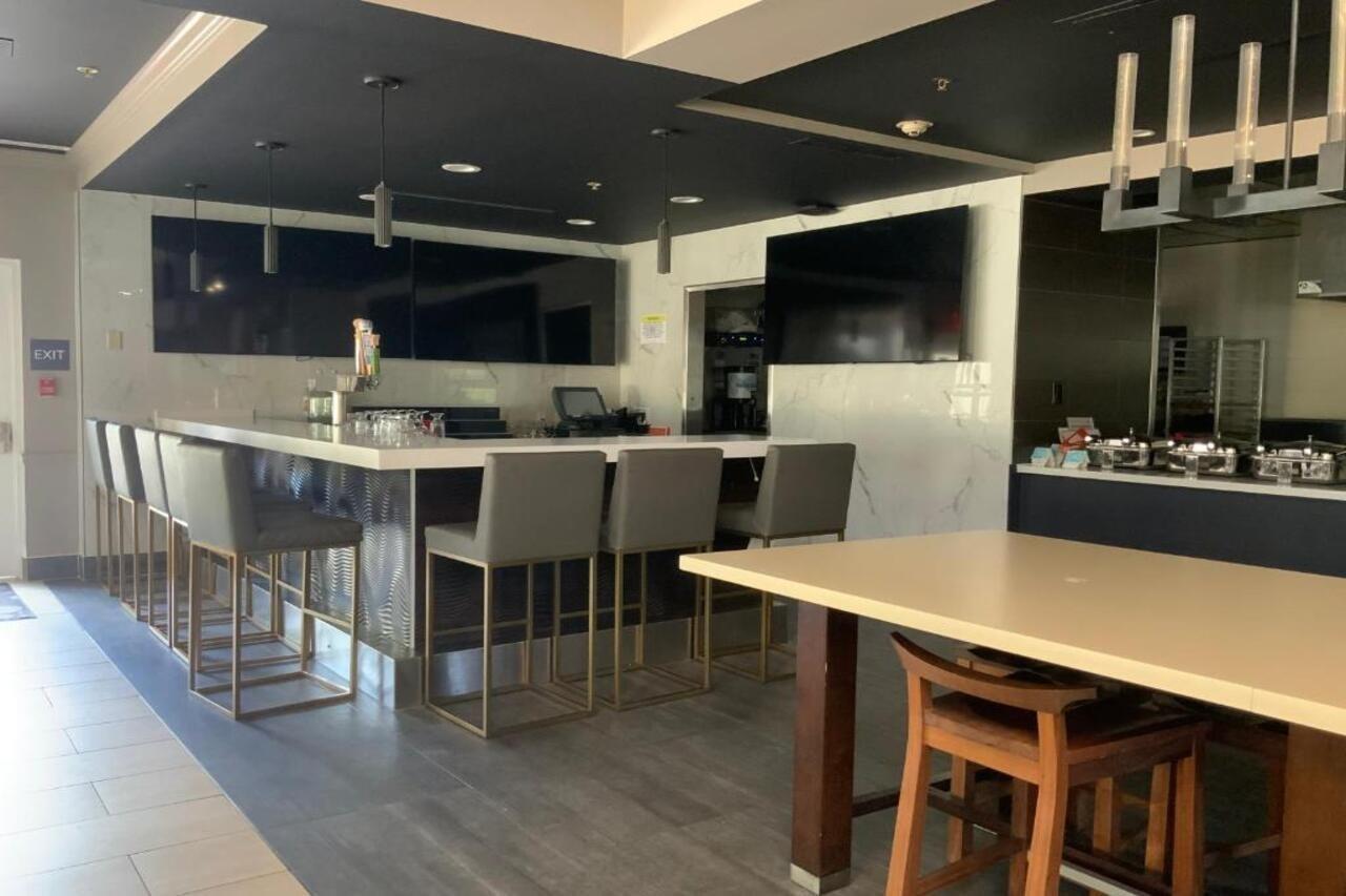Hilton Garden Inn Nashville Airport מראה חיצוני תמונה