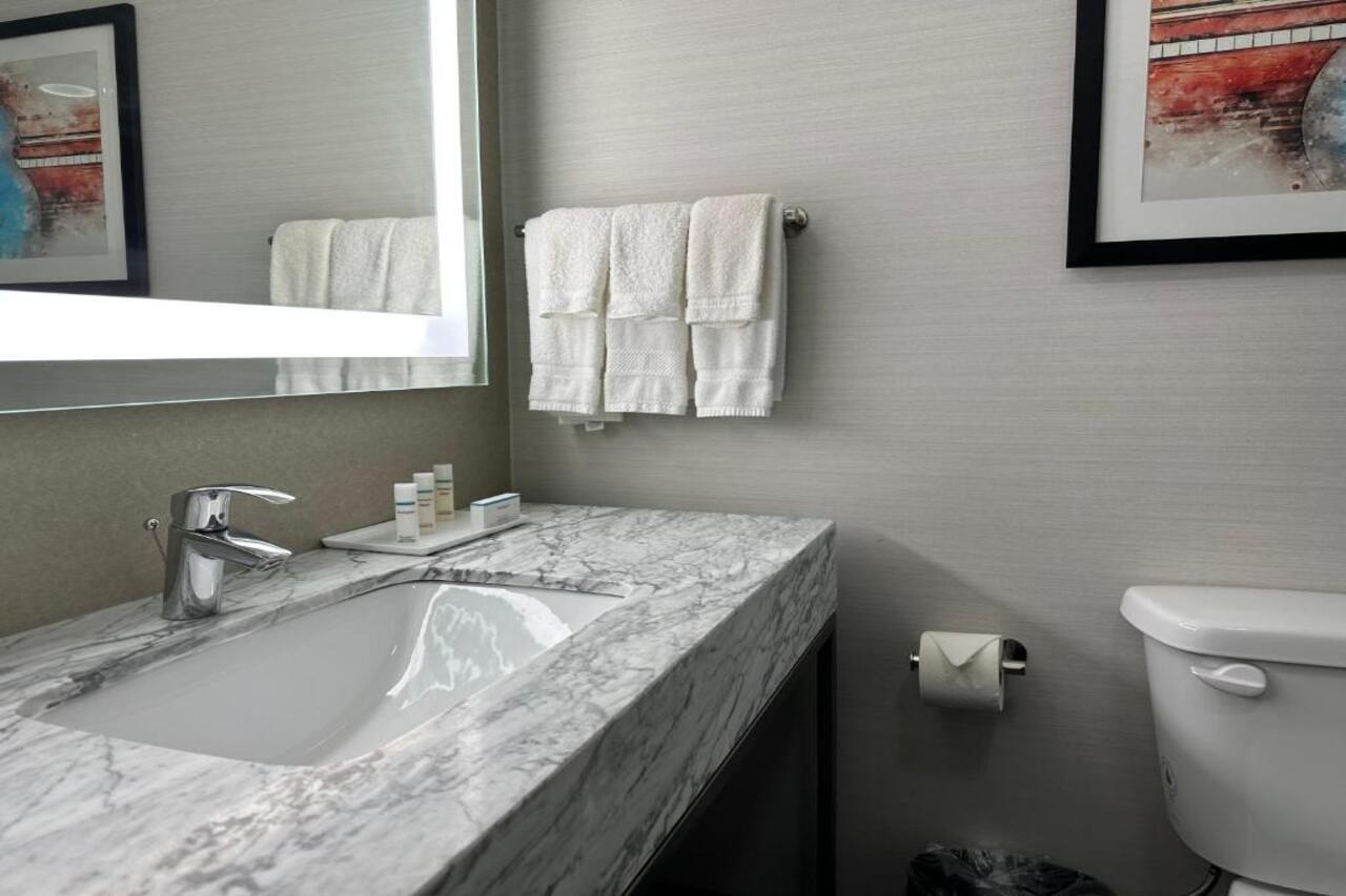 Hilton Garden Inn Nashville Airport מראה חיצוני תמונה